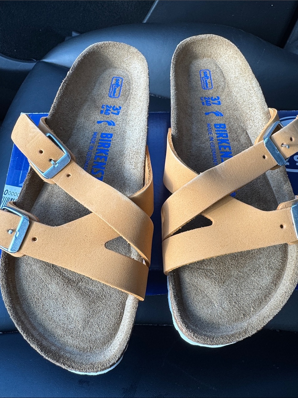 NWT Birkenstock Yao Balance II in Apricot